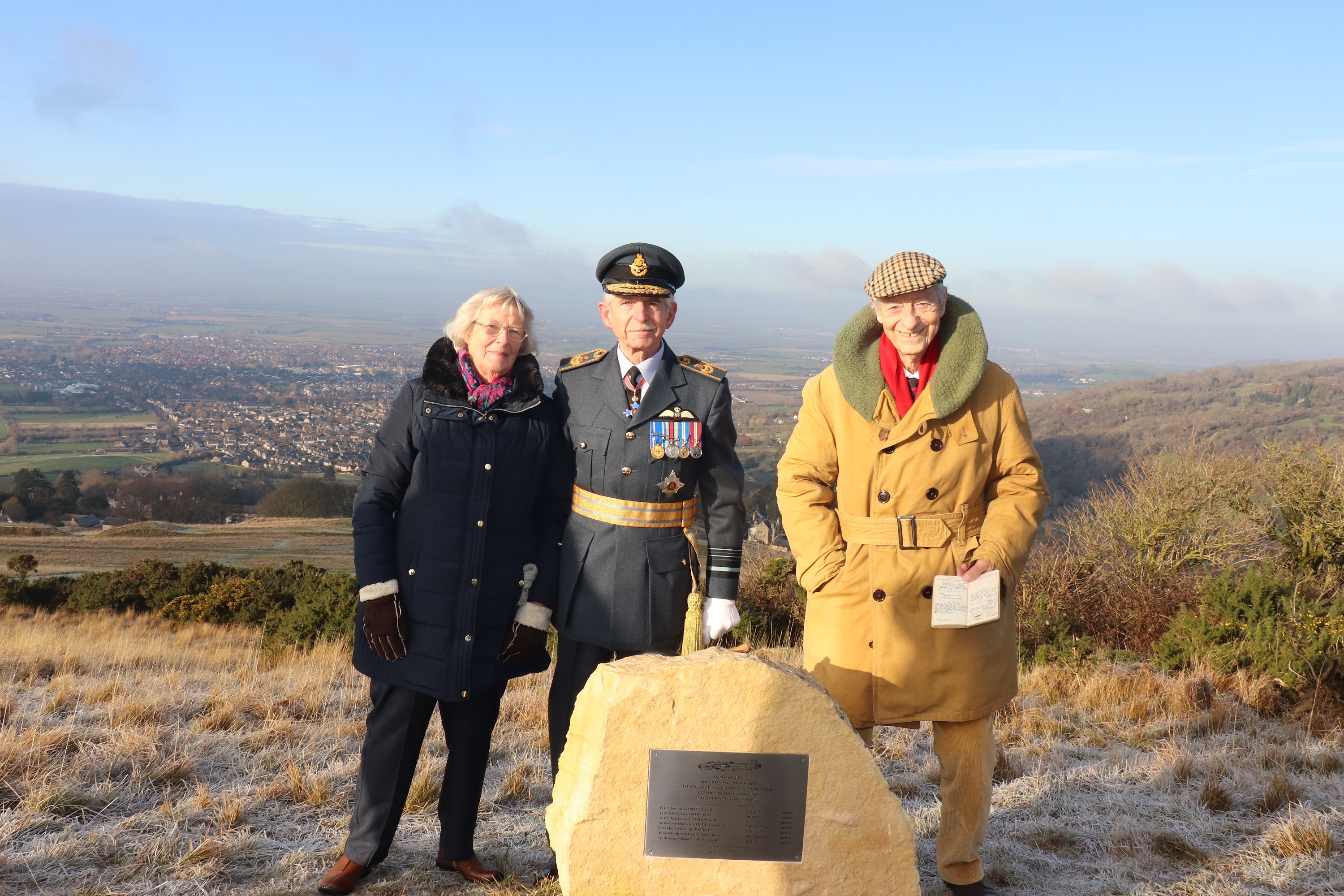 7 December 2022 – Unveiling a memorial to the 7-man crew of a Halifax Bomber that crashed atop Cleeve Common in the early hours of 26 August 1944.